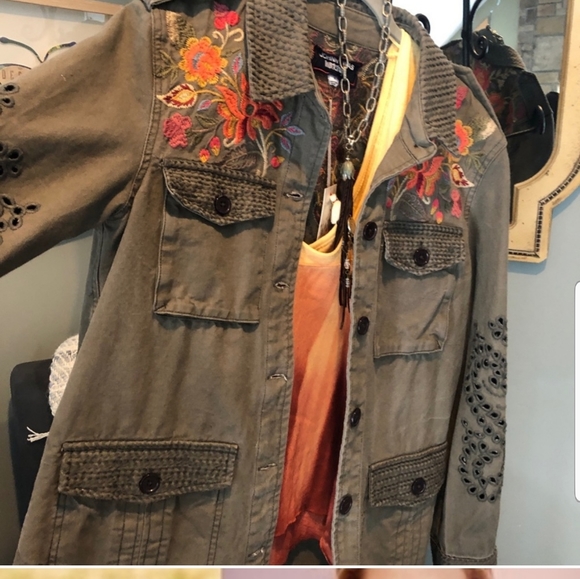 VIOLETTE EYELET MILITARY JACKET🧡🧡 - Picture 10 of 16